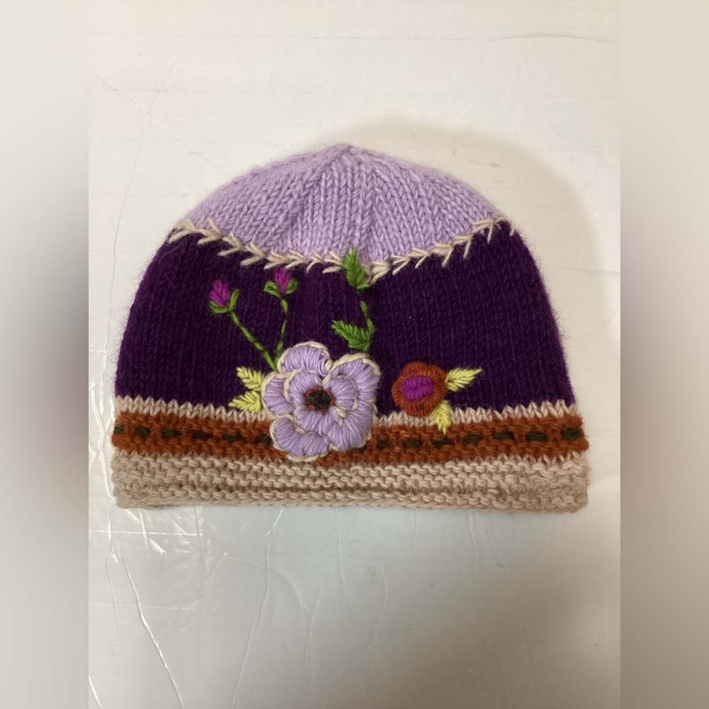 Elegant Floral Knit Beanie in Purple and Cream